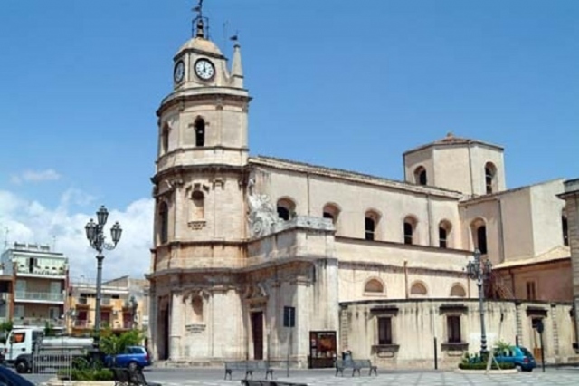 Floridia, domenica in Chiesa madre i funerali di Giovanni, Giuseppe e Chiara