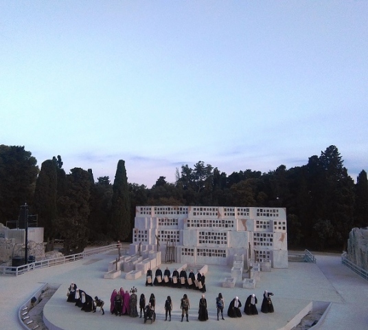 Siracusa, uno spettacolo molto 'umano' inaugura il Festival al Teatro Greco: ieri la prima di Eracle