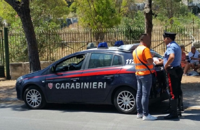 Siracusa, tolleranza zero per i parcheggiatori abusivi: in due denunciati dai Carabinieri