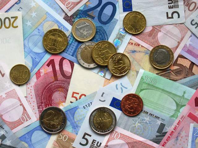 Siracusa e Augusta, arrivano i fondi per i precari del Comune