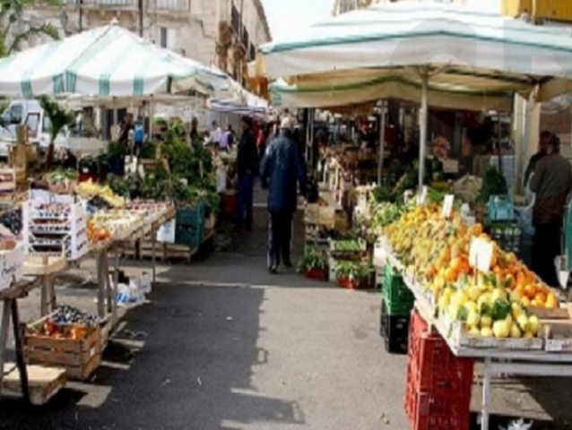 Siracusa, altre 4 vie di Ortigia diventano pedonali