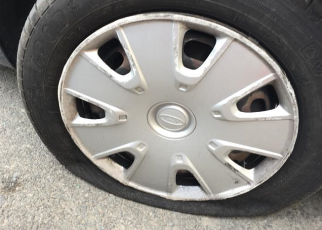 Augusta, vandalizzata l'auto del sindaco Cettina Di Pietro: l'amaro sfogo su facebook