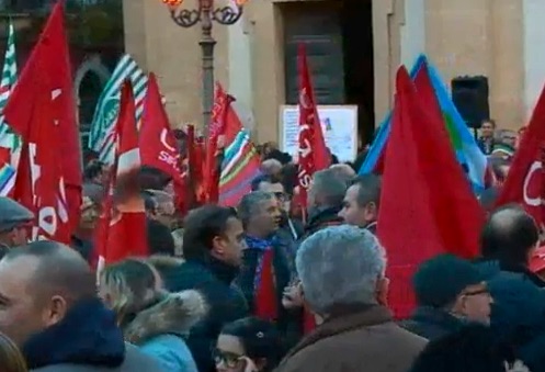 Augusta, cessione Esso: i sindacati insorgono e temono ripercussioni