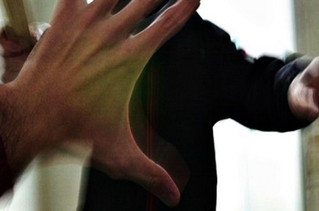 Augusta, presunto usuraio pesta la vittima: arrestato