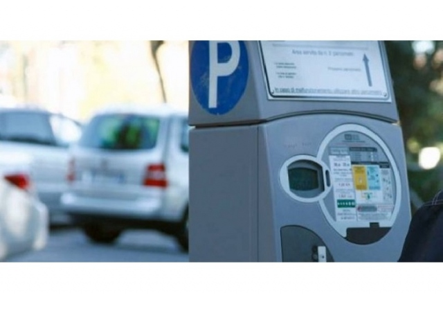 Avola, installazione di 5 nuovi parcometri al lungomare