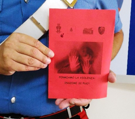 Siracusa, lite in casa: lui aggredisce lei. Necessario l'intervento dei Carabinieri