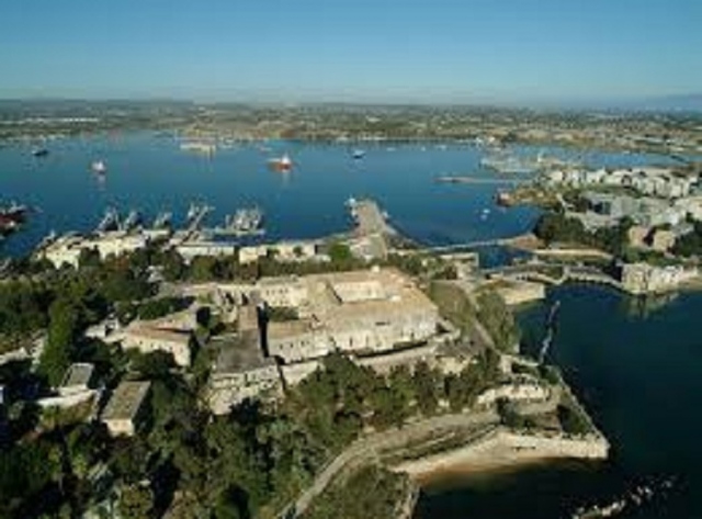 Augusta, hotspot al porto: i lavori sarebbero stati consegnati