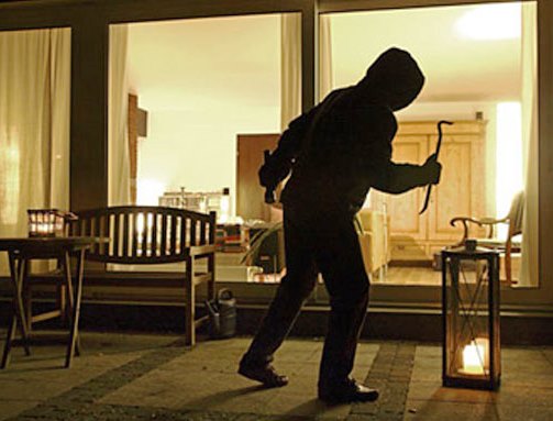 Augusta, furto in casa a Villasmundo: arrestato catanese pregiudicato