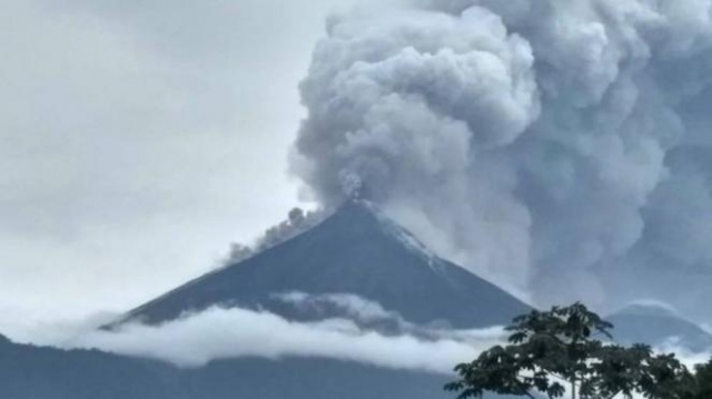 Violenta eruzione del Volcan de Fuego, almeno 69 morti