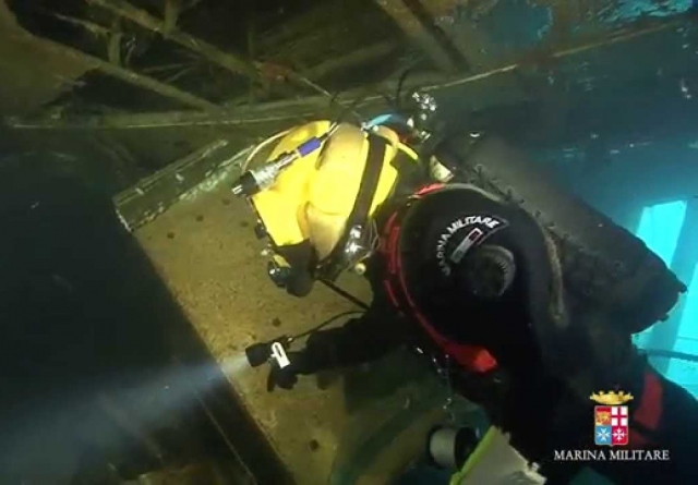 Siracusa, Palombari della Marina militare distruggono 313 ordigni a Cassibile