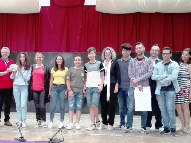 Canicattini Bagni, "Differenziamoci2018": premiate le classi e il plesso scolastico dell’Istituto C. “G. Verga”