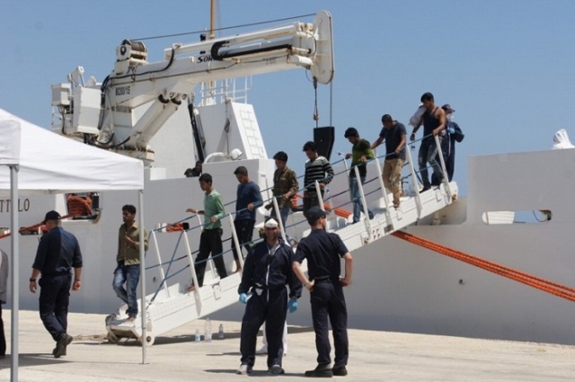 Pozzallo, autorizzato lo sbarco per tutti in tarda serata