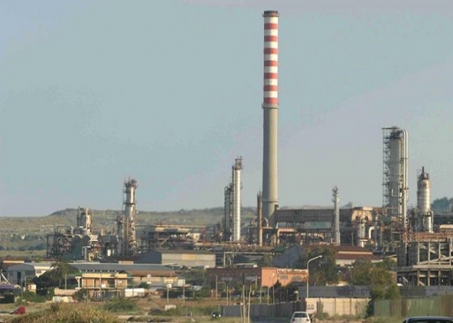 Siracusa, miasmi industriali: la giunta reclama il Piano di tutela della qualità dell'aria