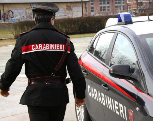 Siracusa, mettono a segno un furto e aggrediscono una testimone: arrestati