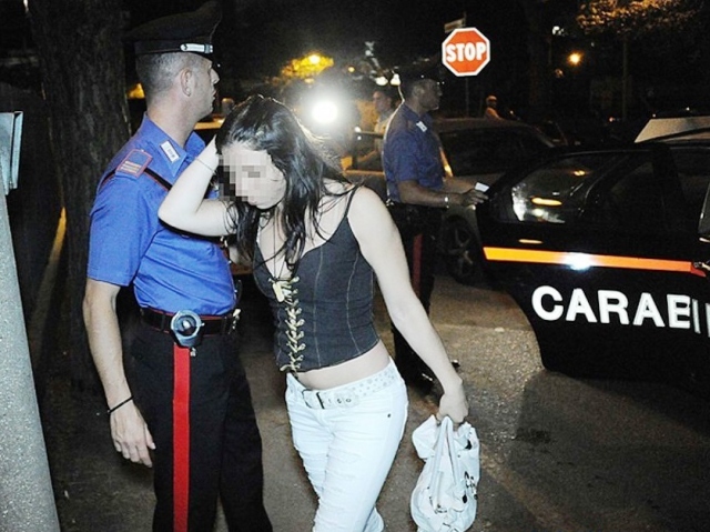 Noto, chiusa una casa di appuntamenti in via Regina Margherita