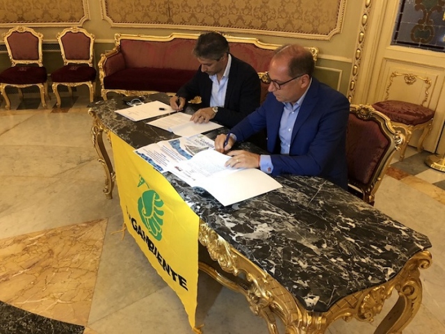 I Comuni di Noto e Avola dicono "no" a oggetti di plastica usa e getta