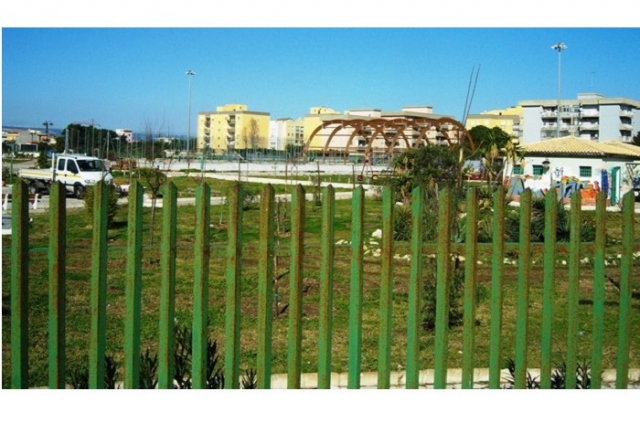 Siracusa, riqualificazione del Parco Robinson: confronto con la città