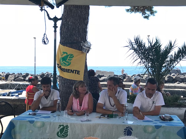 Fortemente inquinata la foce del Canale Grimaldi e la Spiaggetta del Granatello