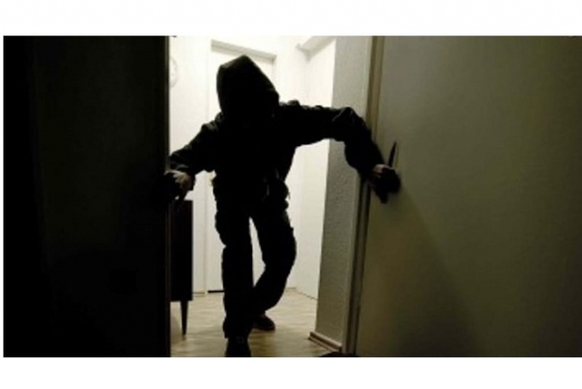 Avola, furto aggravato in abitazione: denunciato 43enne