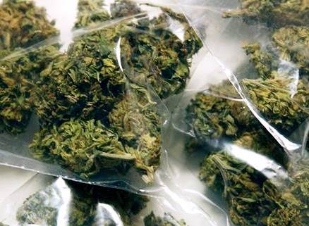 Avola, nascondeva in casa marijuana: arrestato per spaccio
