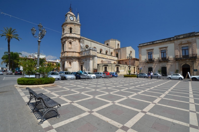 Floridia, "burraco solidale" per sostenere l’Associazione Padre Pio e l’Associazione Ninphea