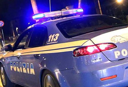 danneggiamento aggravato di beni mobili, oltraggio e minacce a Pubblico Ufficiale.