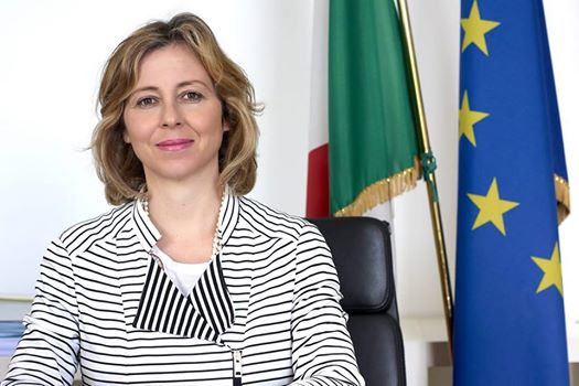Vaccini, la ministra Grillo: "I bambini dovranno continuare a farli"