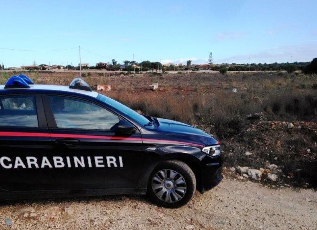 Portopalo di Capo Passero, discariche abusive, spaccio, lavoro nero e violazioni al codice della strada: denunce e sanzioni