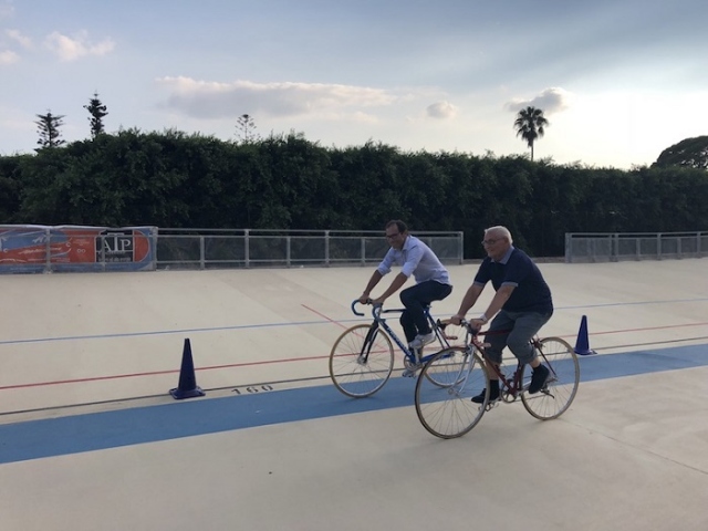 Noto, inaugurato il nuovo velodromo: in pista per il primo giro il Ct Cassani