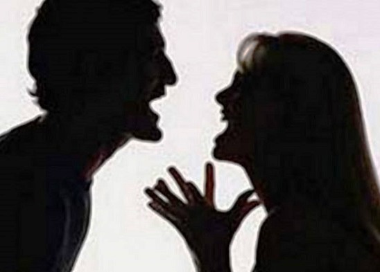 Noto, i genitori litigano: la figlia chiama i Carabinieri