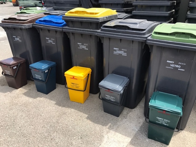 Avola, parte la consegna dei mastelli per la differenziata