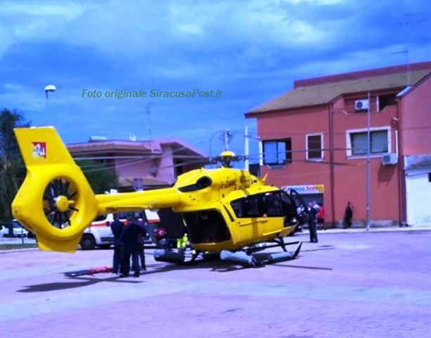 Tentato suicidio a Priolo Gargallo, una donna si lancia dal balcone di casa: trasportata in elisoccorso a Catania