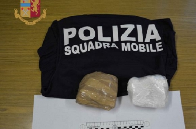 Ragusa, un chilo di cocaina in auto: 2 arresti