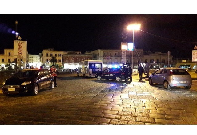 Siracusa e provincia, "Ferragosto sicuro": 4 arresti, 2 denunce, 50 sanzioni. Chiusa anche una pizzeria