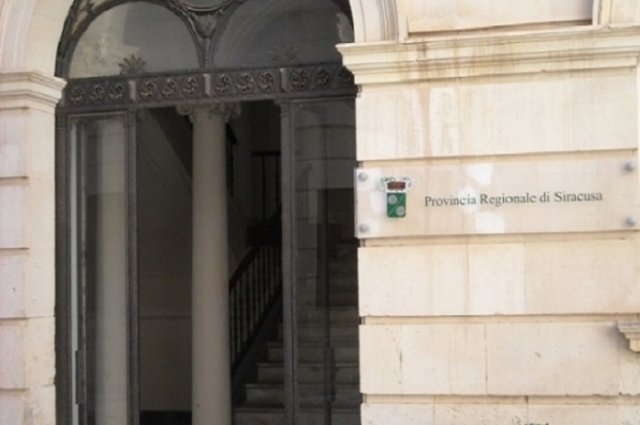 Siracusa, stato di agitazione dei dipendenti ex provincia