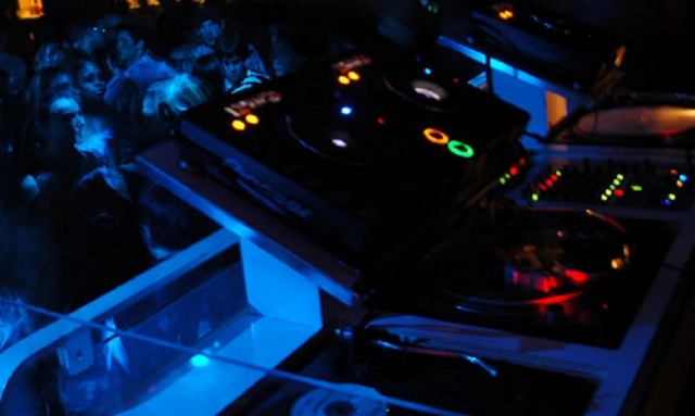 Siracusa, dopo la mezzanotte musica entro i 55 decibel: sanzioni fino a 10.000 euro