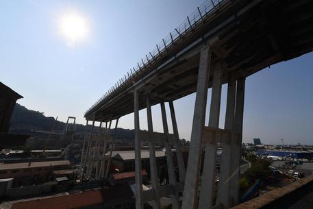 Genova, ricostruzione ponte Morandi: è caos sul decreto