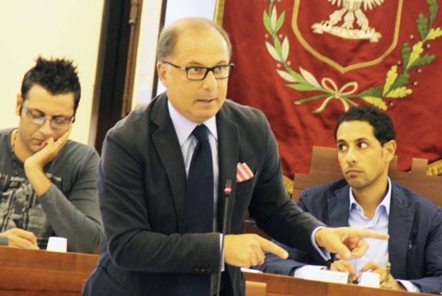 Noto, abuso d'ufficio in concorso: chiuse le indagini sul sindaco Bonfanti e su un dirigente comunale