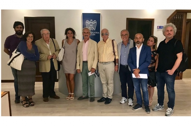 Siracusa, manifesto contro fake news e fake journalism