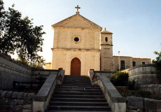 Rosolini, furto ai danni della chiesa “Sacra Famiglia” di contrada Cozzo Rose