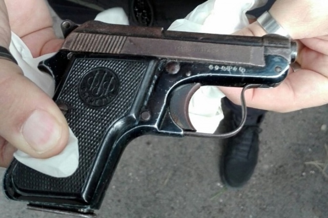 Siracusa, aveva in casa una pistola con matricola abrasa: arrestata