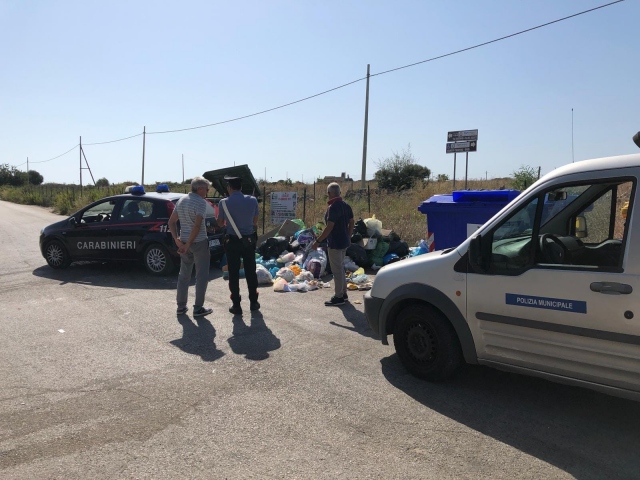 Siracusa, lotta all'abbandono dei rifiuti: operazione congiunta di Polizia, Carabinieri e Gdf