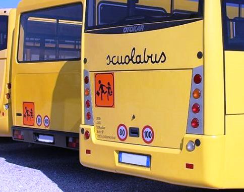 Rosolini, avviato il servizio di accompagnamento per gli alunni sugli scuolabus