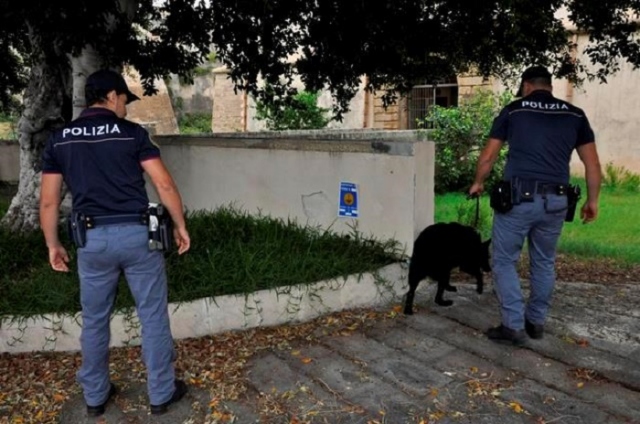 Augusta, controlli al Megara; in un'aiuola 25 grammi di hashish