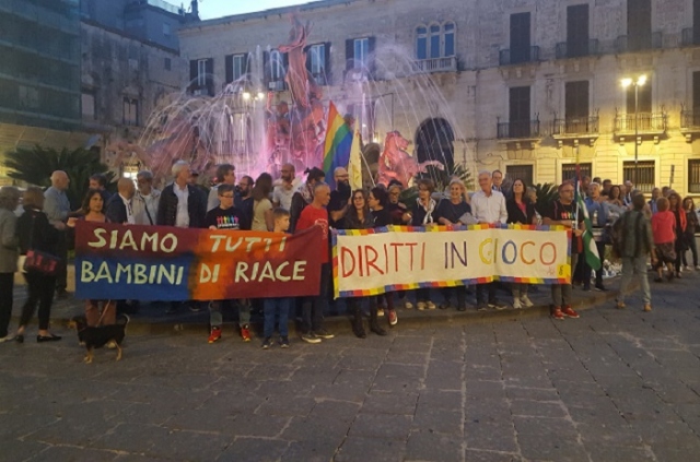 Siracusa sostiene Riace, sit in per l'integrazione in Piazza Archimede