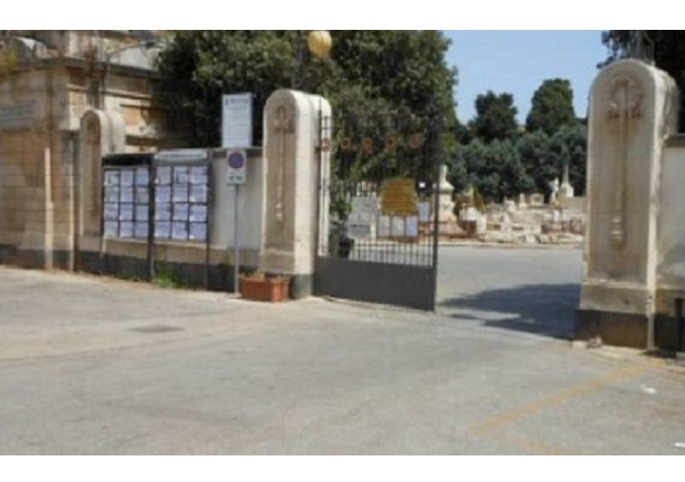 Siracusa, commemorazione defunti: navette per il cimitero dal 30 ottobre al 2 novembre