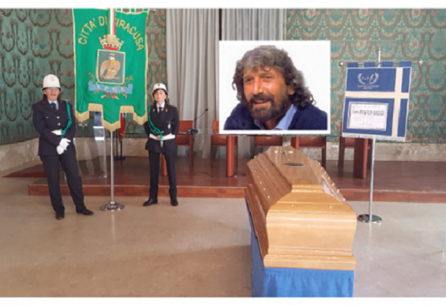 Siracusa rende omaggio al sen. Franco Greco, camera ardente a Palazzo Vermexio