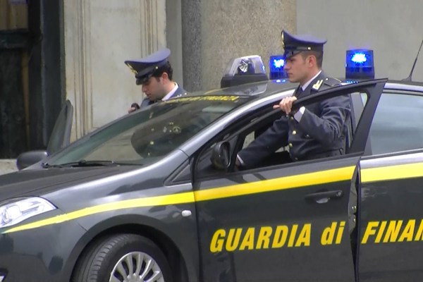 Guardia-di-Finanza-5