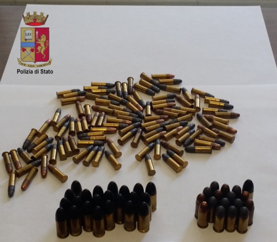Noto, detenzione abusiva di munizionamento: denunciato un uomo
