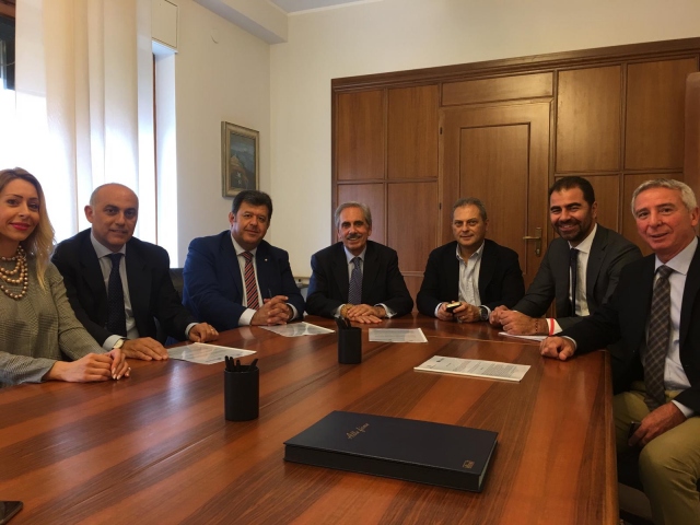 Siracusa, condizioni economiche agevolate per Pmi: intesta tra Confindustria e Fidimed